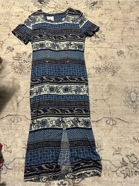 Striped Blue Patterned Short-Sleeve Maxi Dress